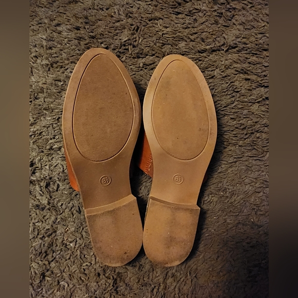 Universal Threads Mule Slides - Picture 3 of 4